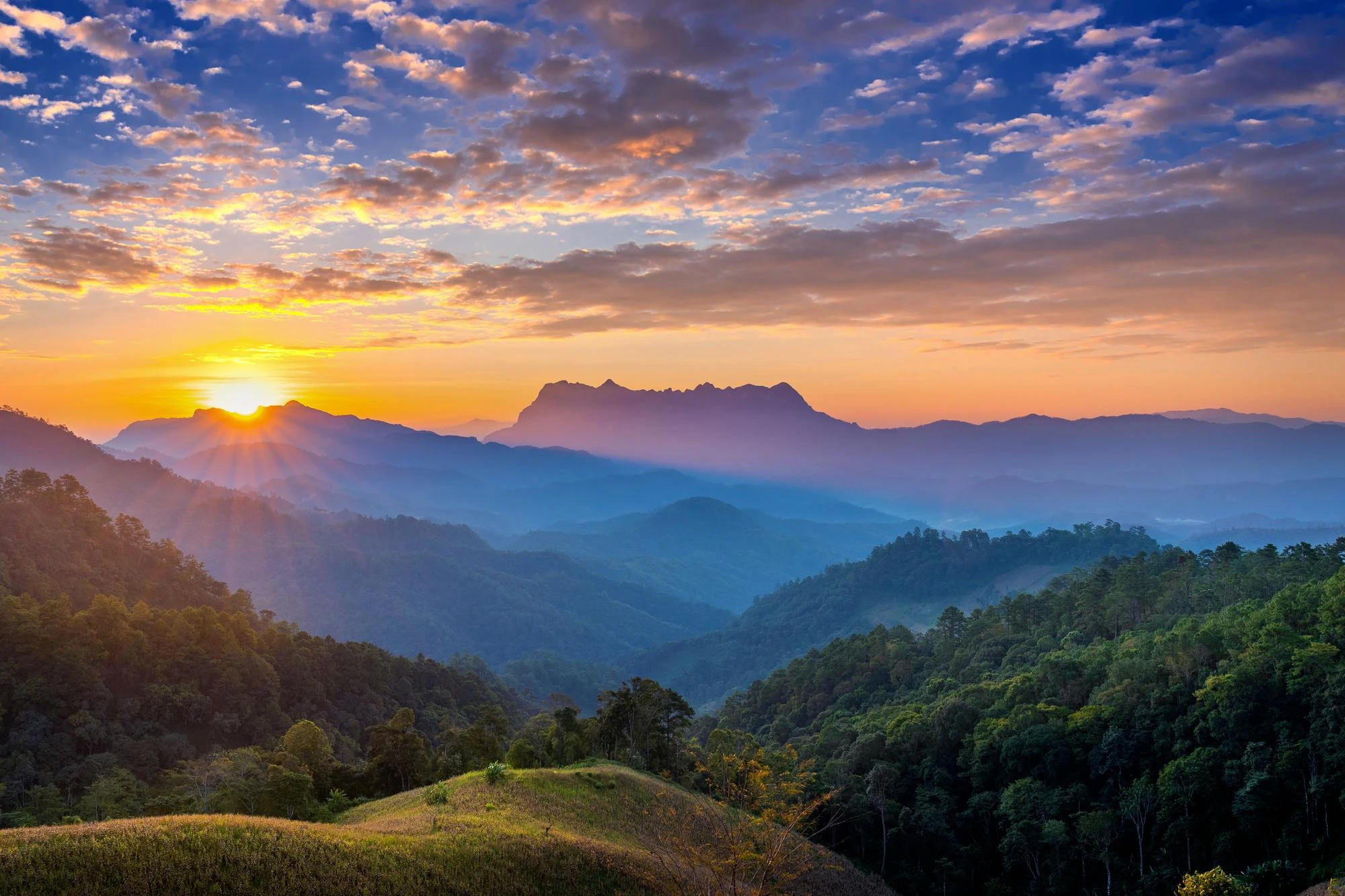 10 จุดชมวิวเขาใหญ่ วิวสวยอลังการ สัมผัสกับความงดงามของธรรมชาติ